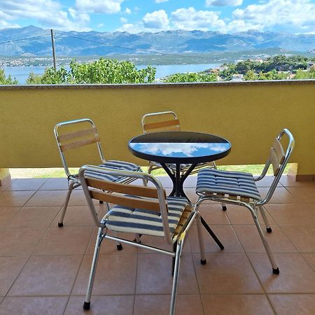 Apartments Mikecin Novigrad  ภายนอก รูปภาพ