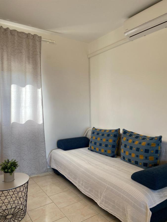 Apartments Mikecin Novigrad  ภายนอก รูปภาพ