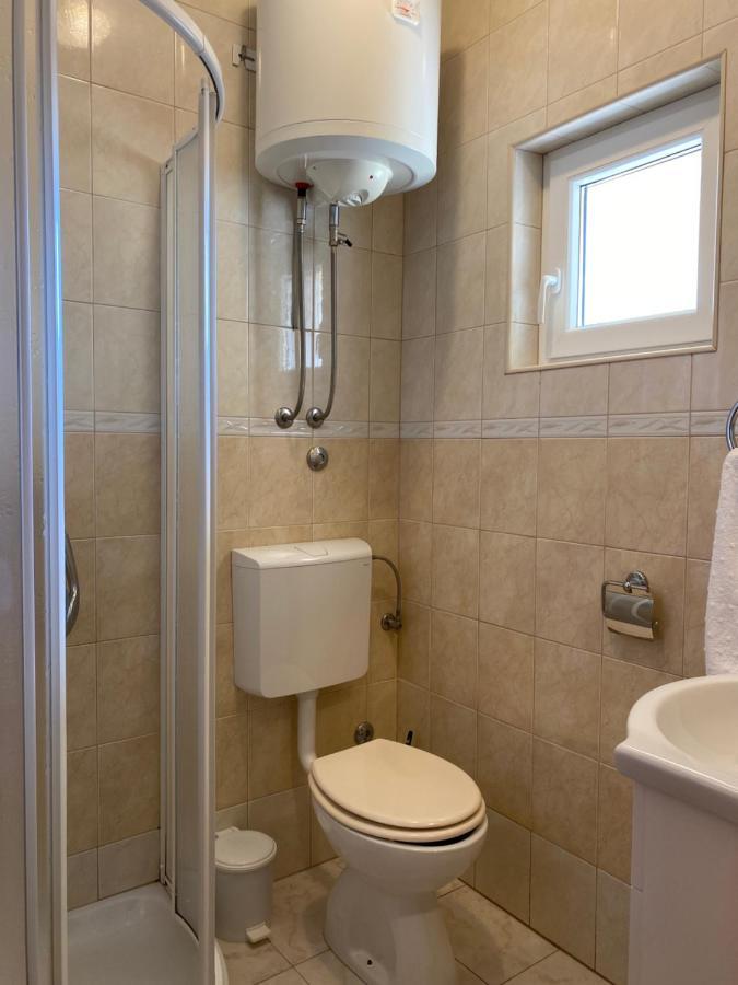 Apartments Mikecin Novigrad  ภายนอก รูปภาพ